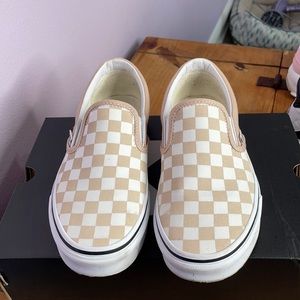 Square pattern vans